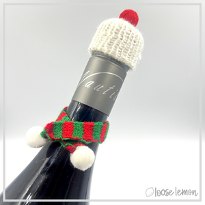 CHRISTMAS MINI HATS & SCARVES X 6