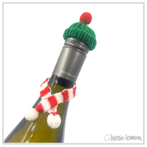 CHRISTMAS MINI HATS & SCARVES X 6