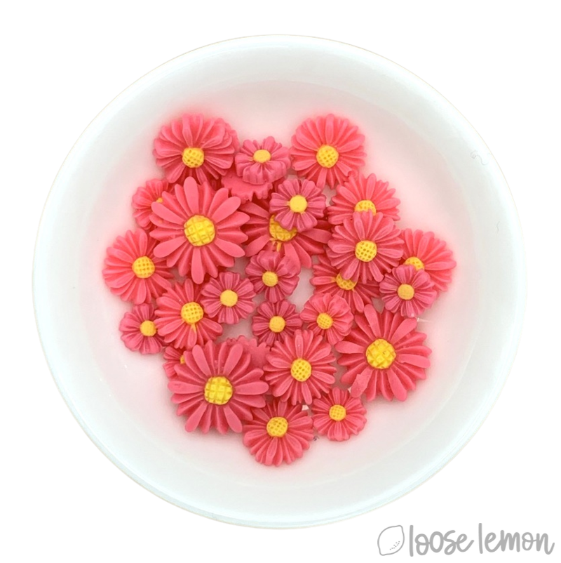 Resin Daisies | Fuchsia (Mixed Sizes)